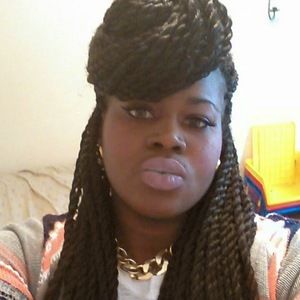 Meet your Posher, Laura